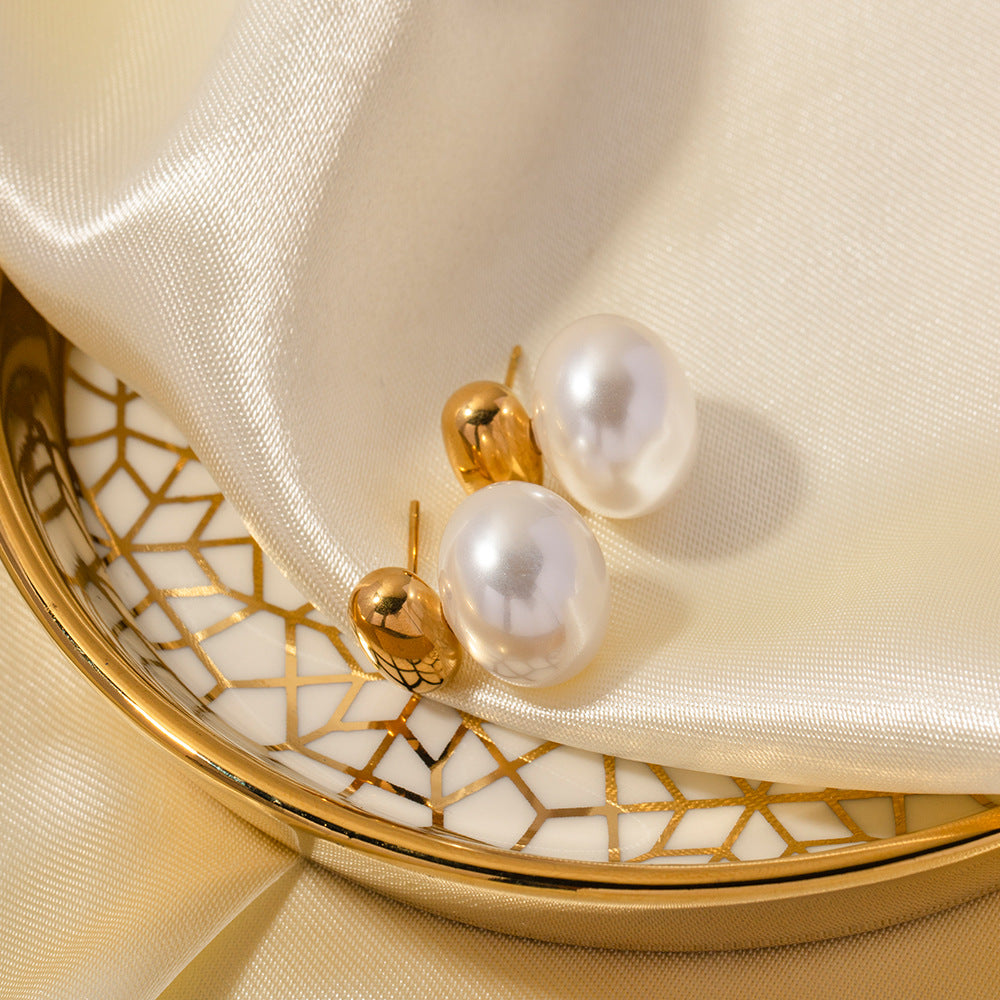 Audrey Pearl Earrings